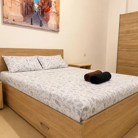 Sea View 5 - The Onyx Apartamento